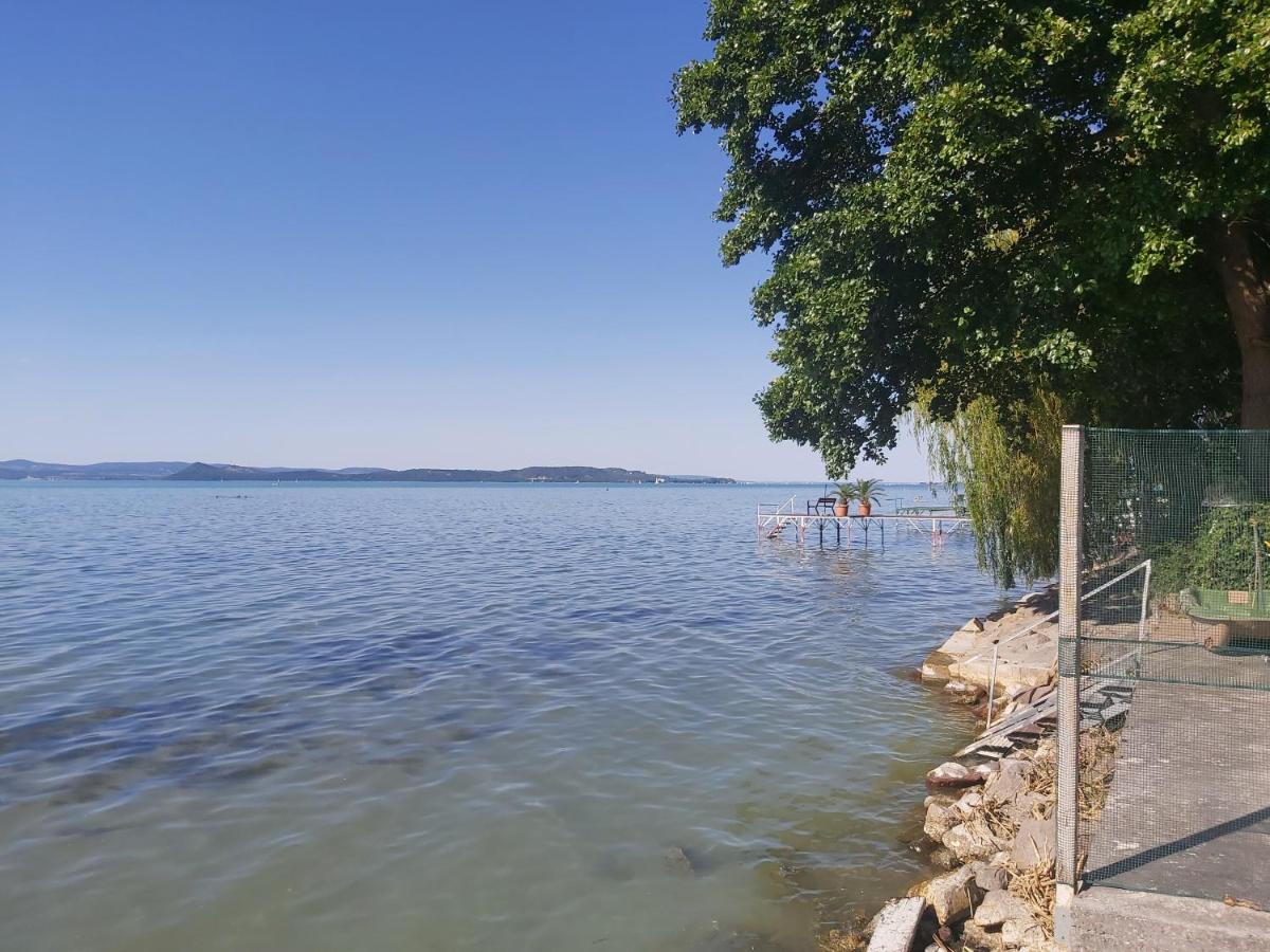Flamingo Apartman Balatonszarszo Zewnętrze zdjęcie